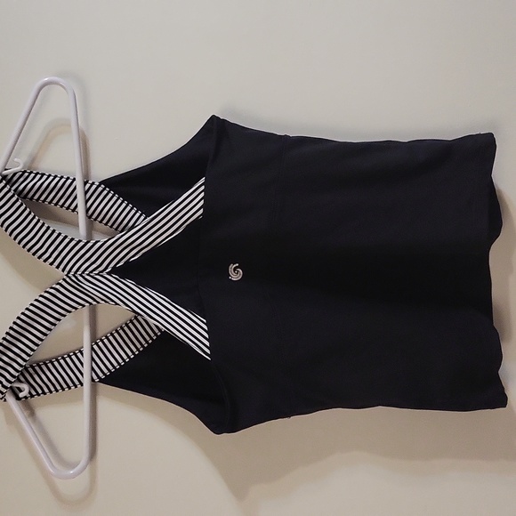 NEW York & Company athletic top M - Picture 4 of 4